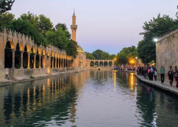 Peygamberler Şehri; Urfa