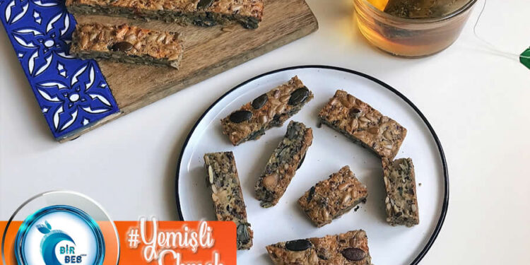 Yemişli Ekmek Tarifi