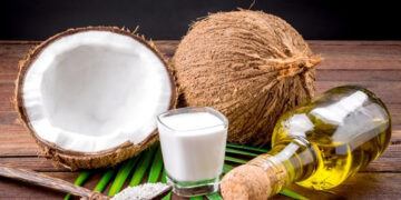 Hindistan Cevizi Yağı Nedir? Sağlık Üzerine Etkileri Nelerdir?