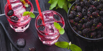 Karadut Nedir? Faydaları Ve Zararları Nelerdir?