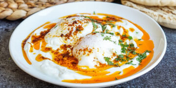 Çılbır (Yoğurtlu Yumurta) Tarifi Nasıl Yapılır?