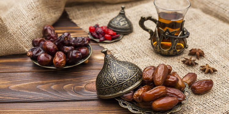 Hurma Nedir? Faydaları Ve Zararları Nelerdir?