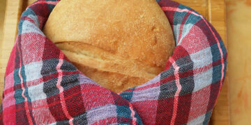 Köy Ekmeği Tadında: Ekşi Mayalı Tam Buğday Unlu Ekmek Tarifi Nasıl Yapılır? Faydaları Nelerdir?