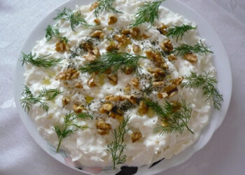 Hafif ve Pratik: Yoğurtlu Kereviz Salatası Tarifi Nasıl Yapılır? Faydaları Nelerdir?