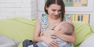 Emzirmeyi Etkileyen Faktörler Nelerdir? Emzirmenin Faydaları Nelerdir?