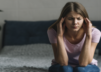 Migren Nedir? Migren Hastası Nasıl Beslenmelidir? Dikkat Etmesi Gerekenler Nelerdir?