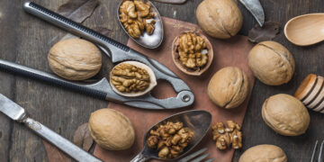 Cevizin Kolesterol Üzerindeki Etkisi Nedir? Cevizi Suda Bekletmek Kolesterolü Düşürür Mü?