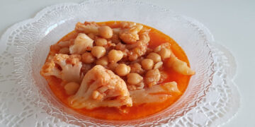 Nohutlu Karnabahar Yemeği Tarifi Nasıl Yapılır?