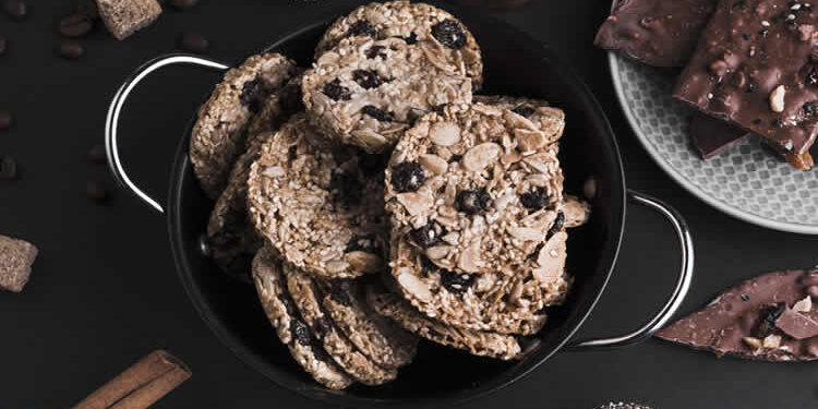 Fit Cookie: Yulaflı ve Kuru Meyveli Fit Kurabiye Tarifi Nasıl Yapılır?