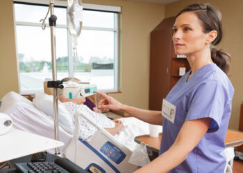 Evde Parenteral Beslenme Alan Yetişkin Hastaların Yaşam Kalitesi Üzerine Uluslararası Bir Çalışma [Çeviri]